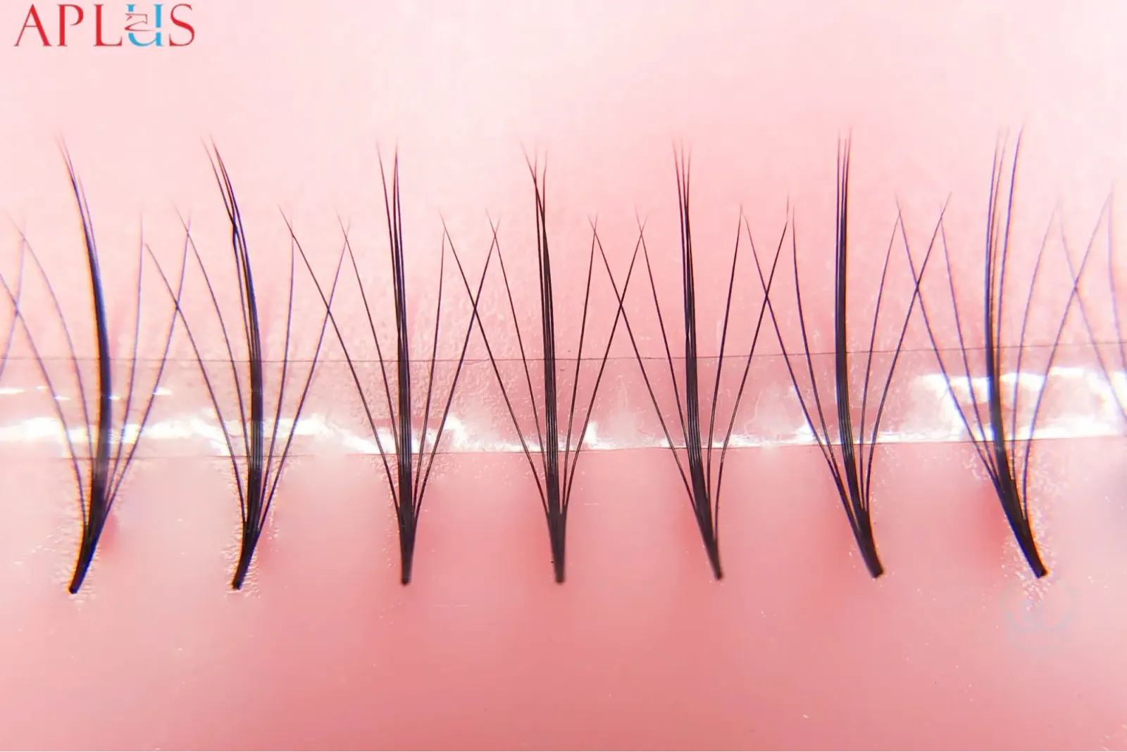 Benefits for lash technicians and salon owners: