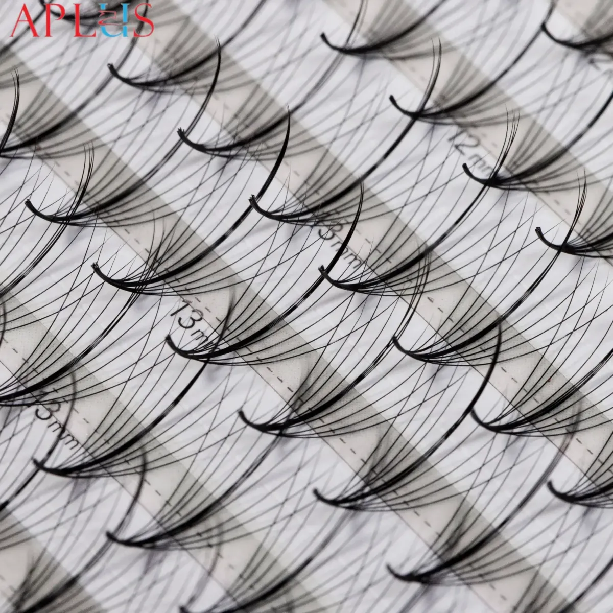 The curl type of Camellia Premade Fans determines the final lash look