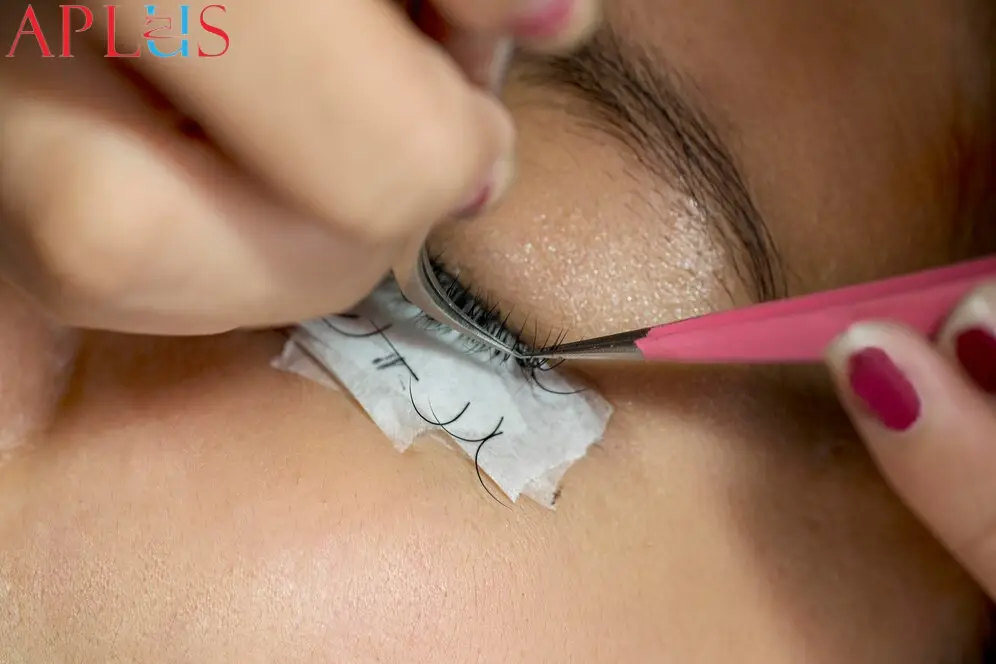Uneven lash application results in unhappy clients.