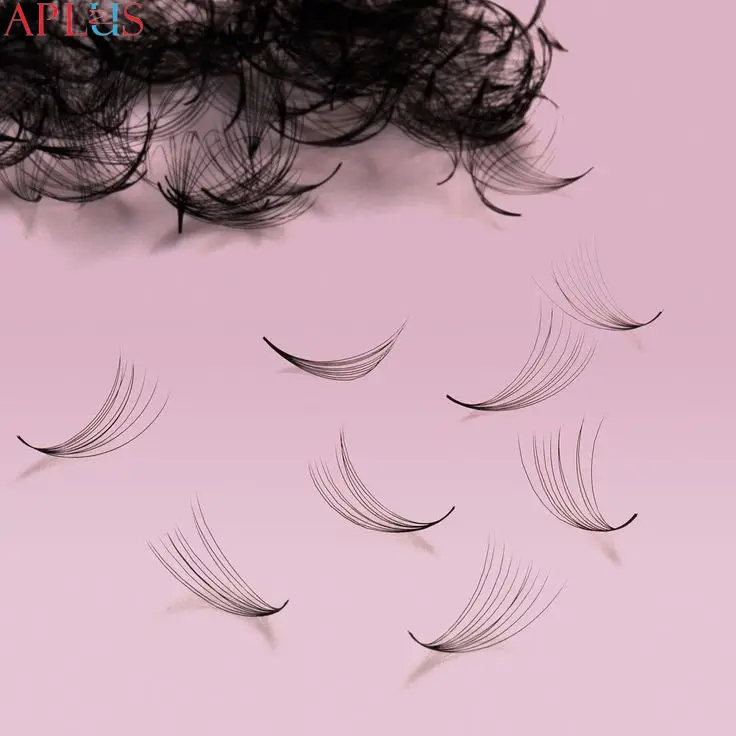 10D Pro Made Fans are clusters of lash extensions made up of 10 ultra-fine individual lashes combined into a single fan