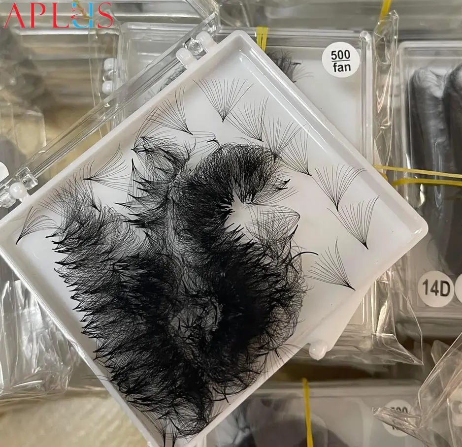 Loose Packaging Premade Eyelash Fans are pre-made eyelash fans that are arranged in a disorganized manner.