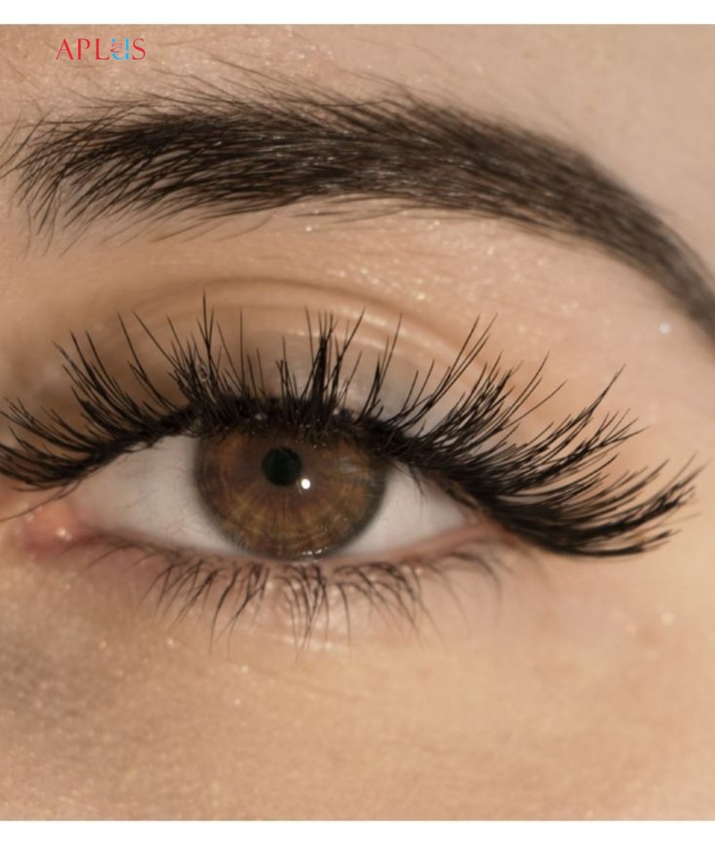 Classic eyelash extensions can also be classified based on the number of fibers